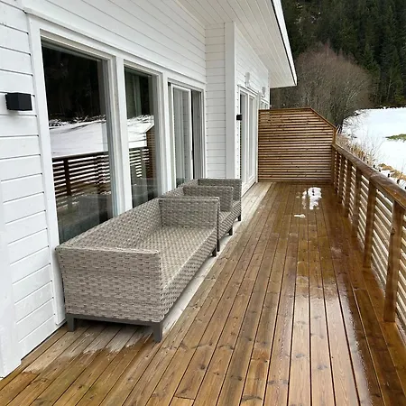 Lovely In Beautiful アパート ローエン