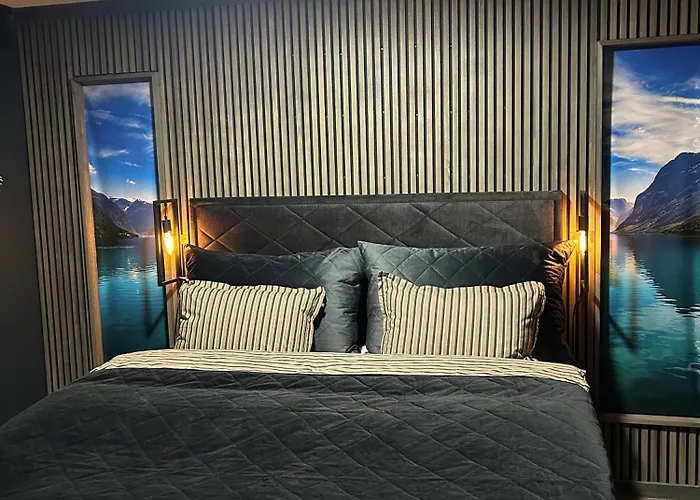 Lovely In Beautiful * Loen